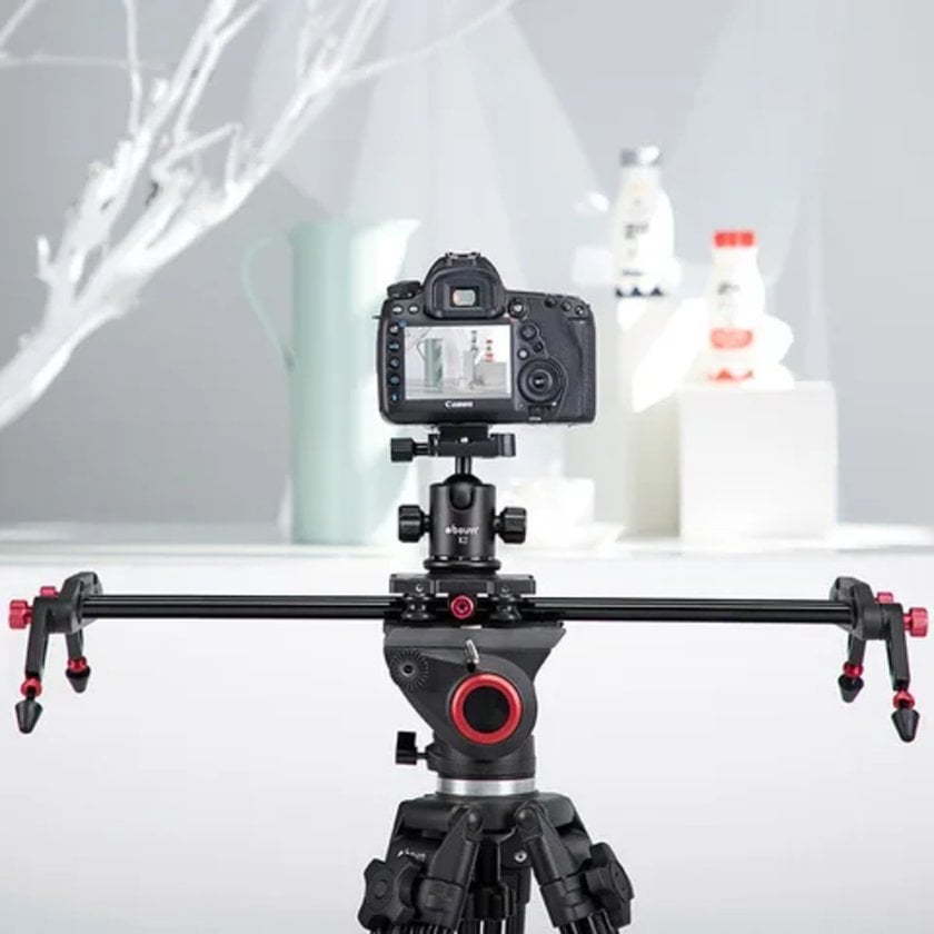 Photography Lighting Equipment: Choose Lights for Photoshoot | Skylum Blog(19)