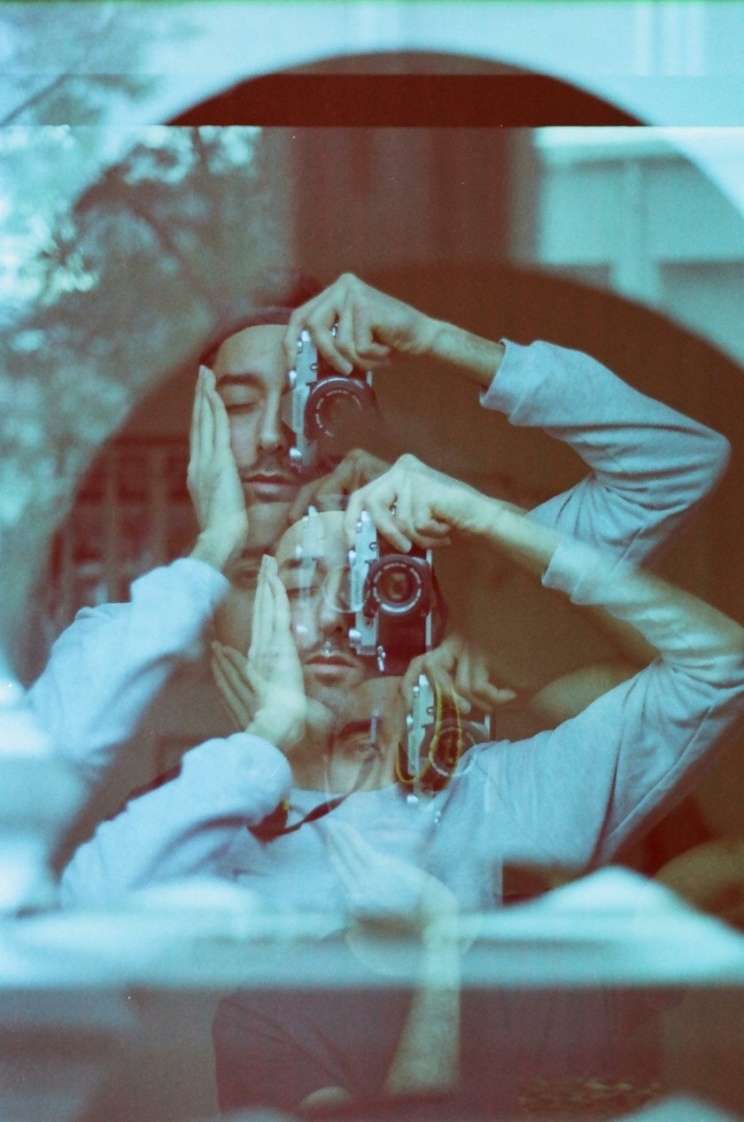 Self Portrait Photography: Self-Portrait Photo Ideas | Skylum Blog(7)