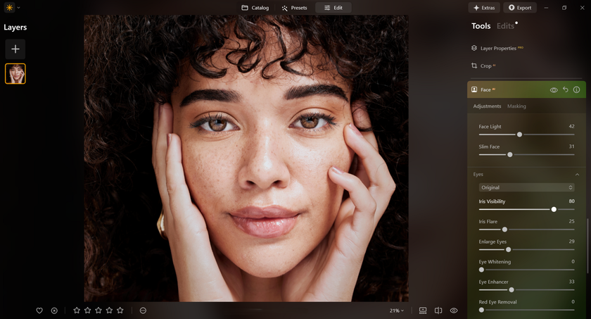 Self Portrait Photography: Self-Portrait Photo Ideas | Skylum Blog(9)
