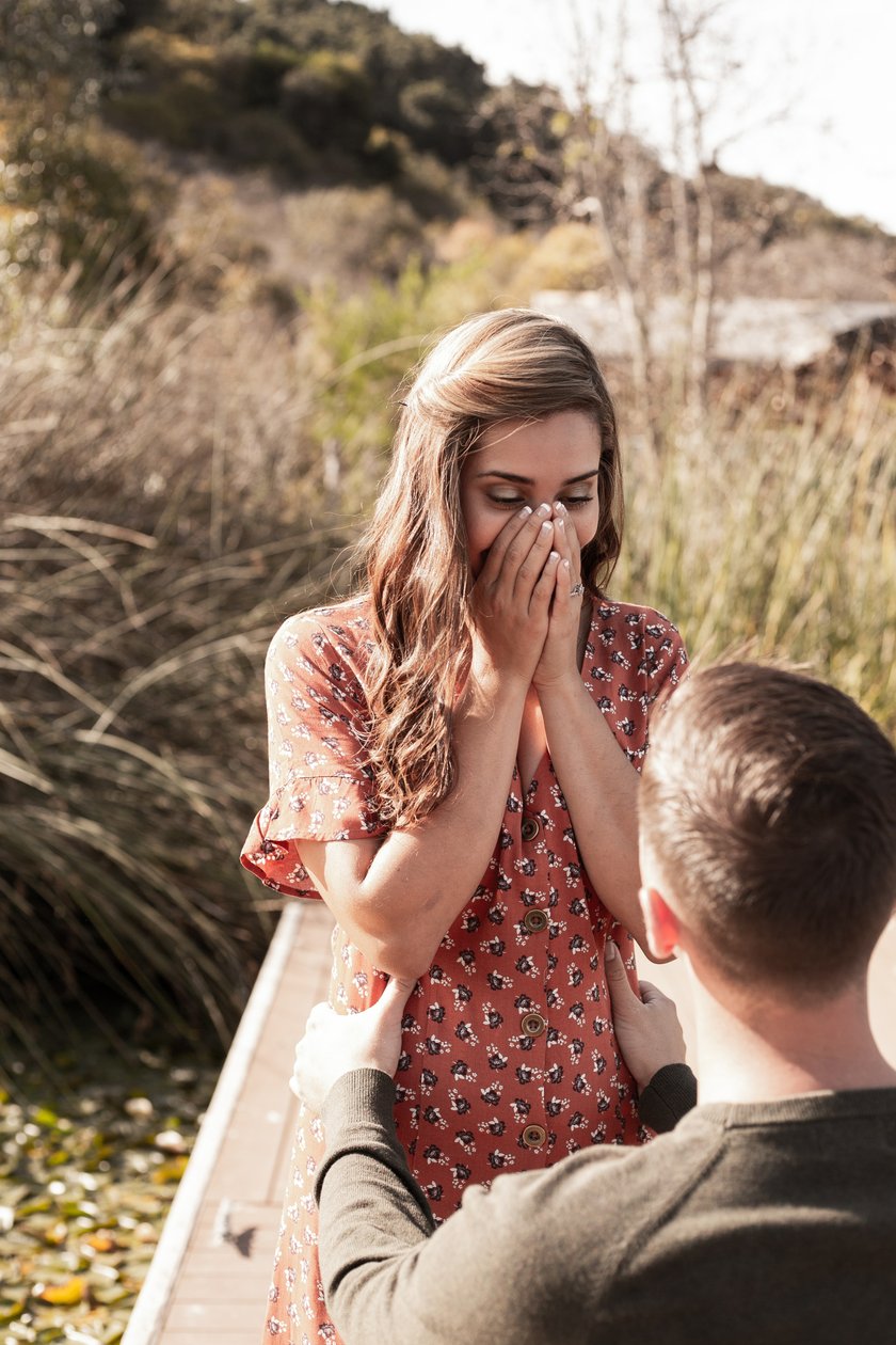 4. Conseils pour une séance photo de fiançailles : prenez les choses en main