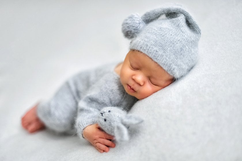 Infant Photography: Newborn Portraits & Studio Tips | Skylum Blog(8)