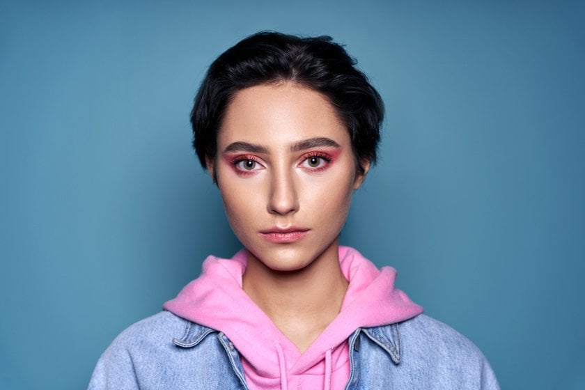 Close-up portrait of a girl | Skylum Blog