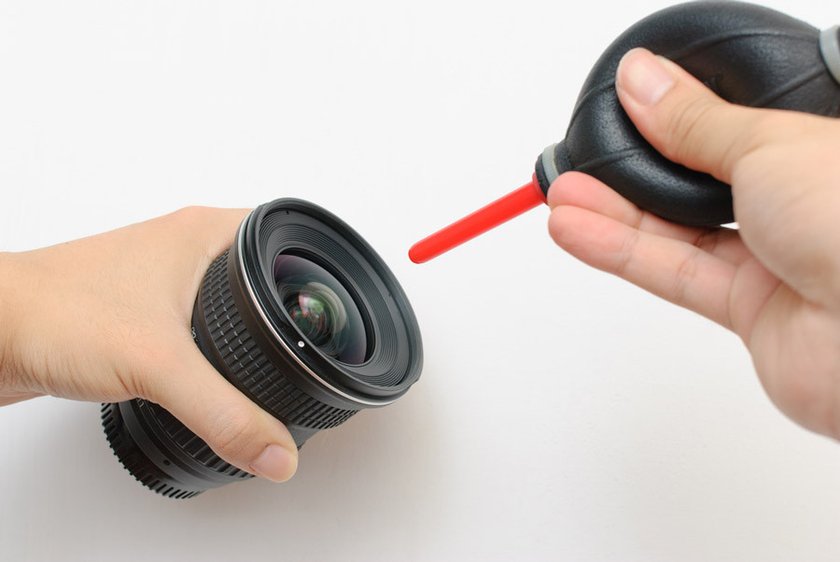 How to Clean a DSLR Lens Image1