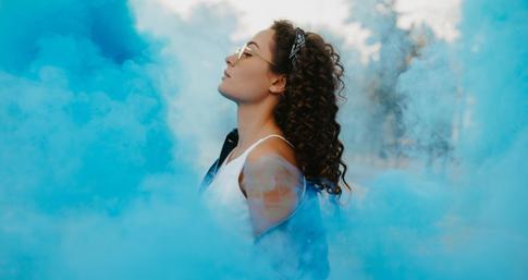 Smoke Bomb Photography: Tip for Smoke Bomb Photoshoot
