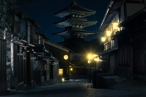 Night Photography Tips and Tricks: The Secrets of Nighttime Photos