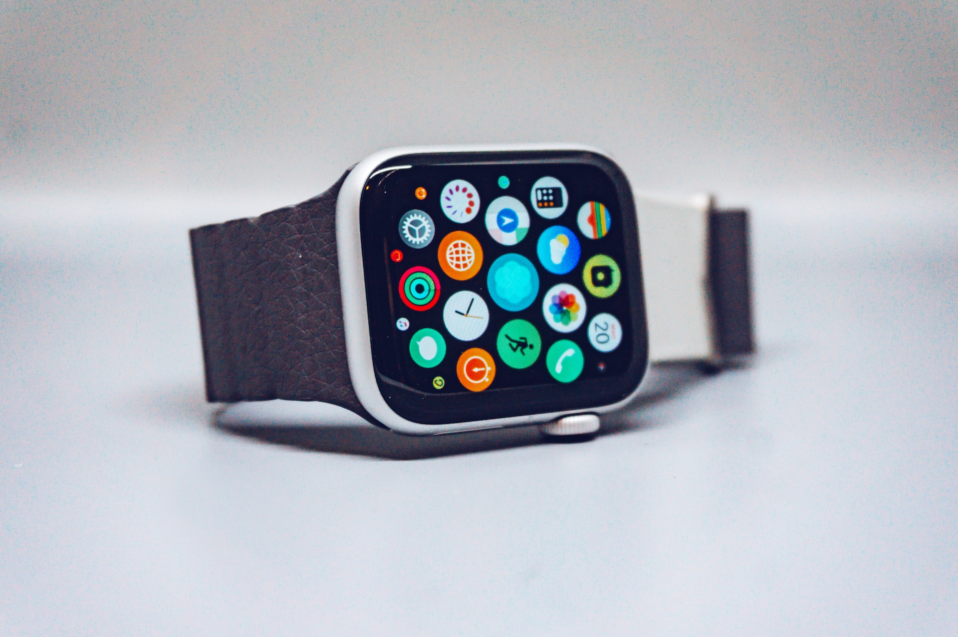 Why everyone should be excited about the Apple Watch Skylum Blog