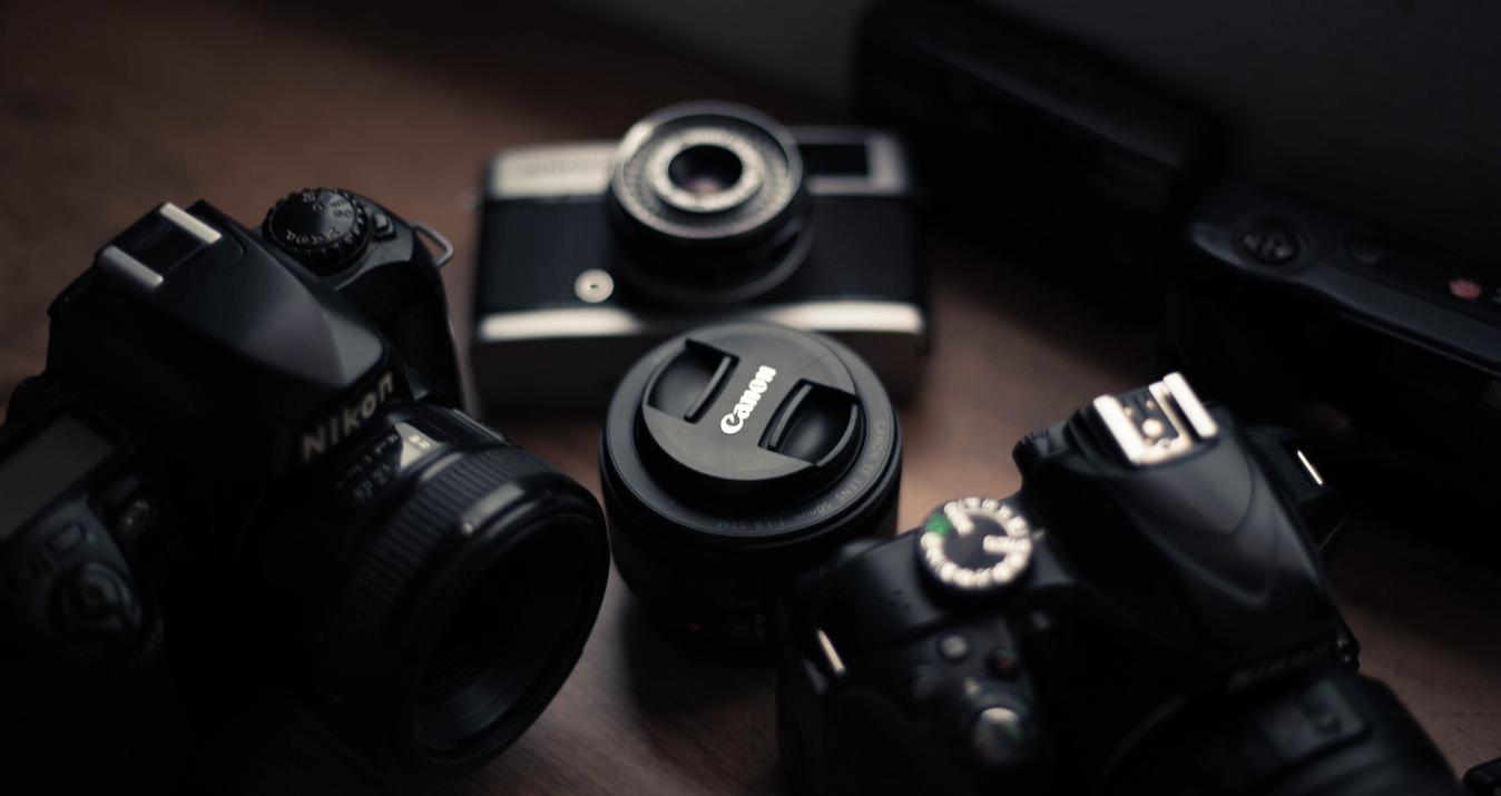 Nikon vs Canon: Which is best & Why?