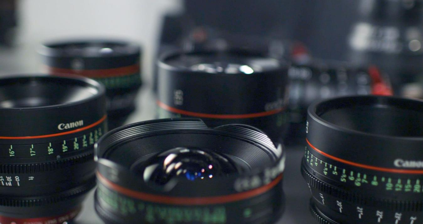 50mm vs 85mm: which one to choose for portrait photography?