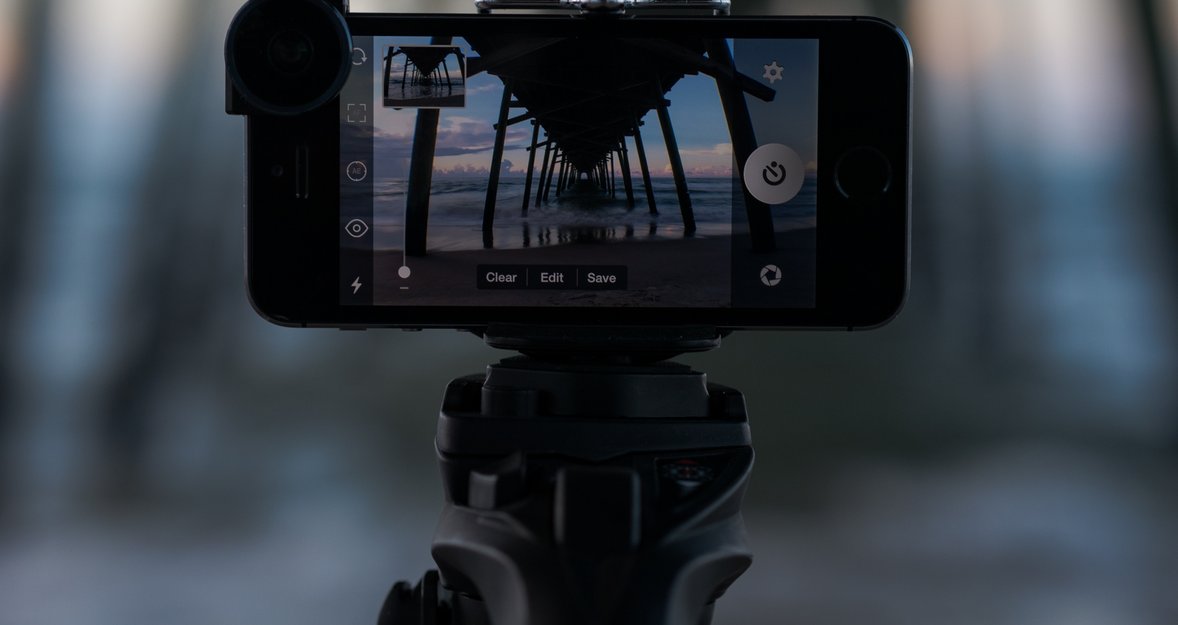 Monopod vs. Tripod: Which One Should You Use for Travel Photography?