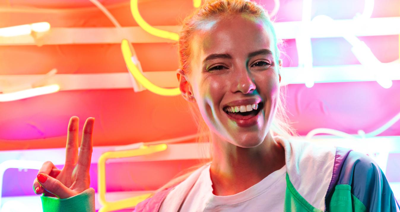 5 Creative Ideas For Portraits With Neon Lights