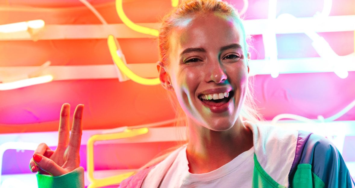 5 Creative Ideas For Portraits With Neon Lights