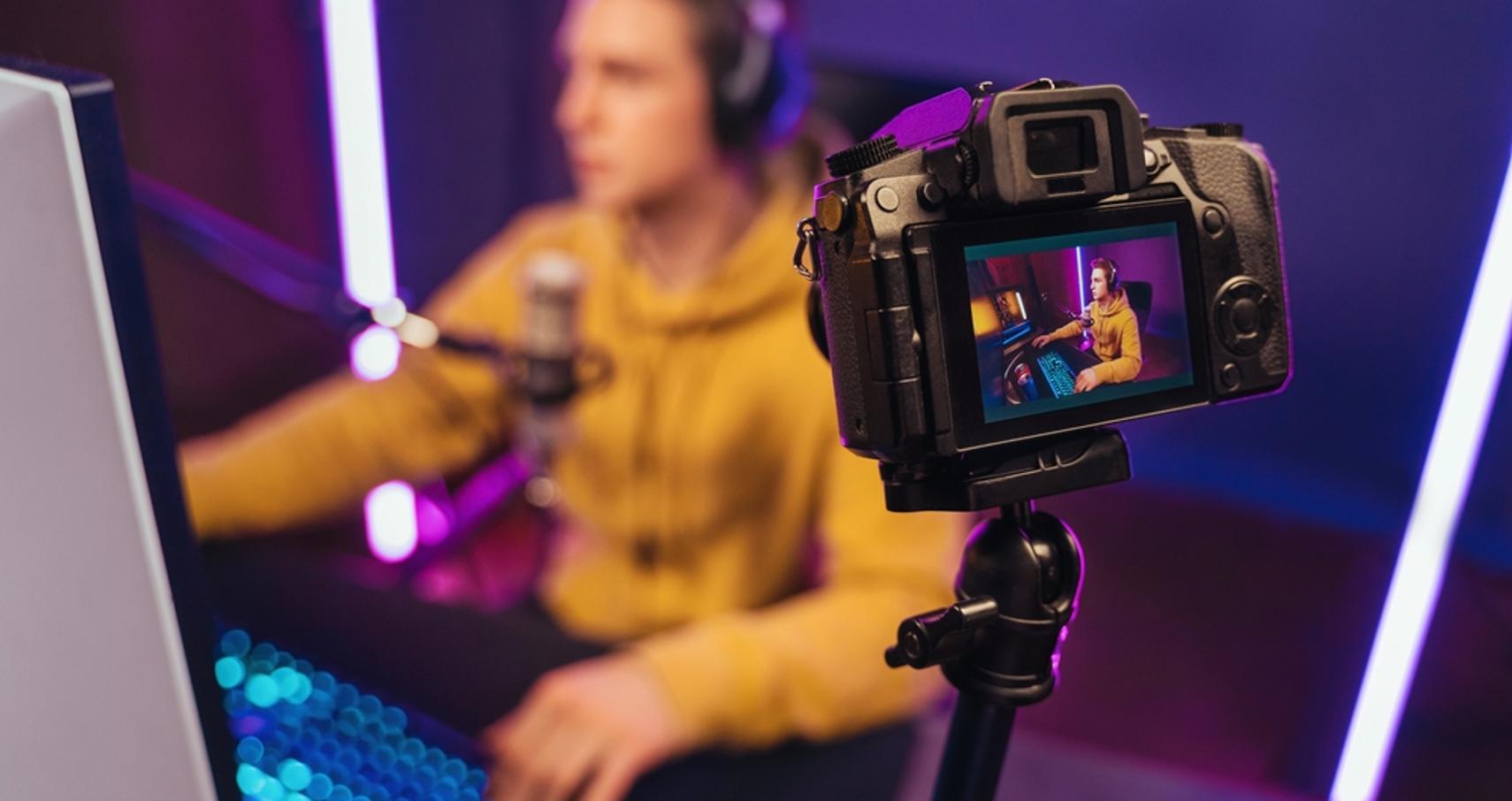 Best Streaming Camera: Elevate Your Content With The Finest Pics