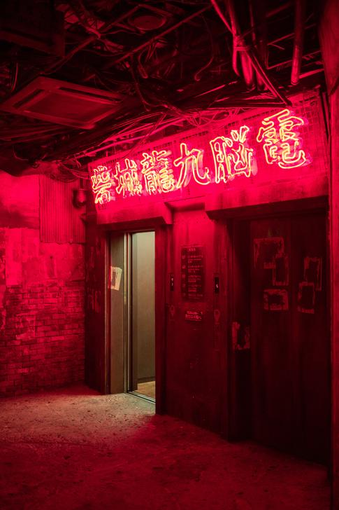 Creative Approaches to Photographing Neon Signs