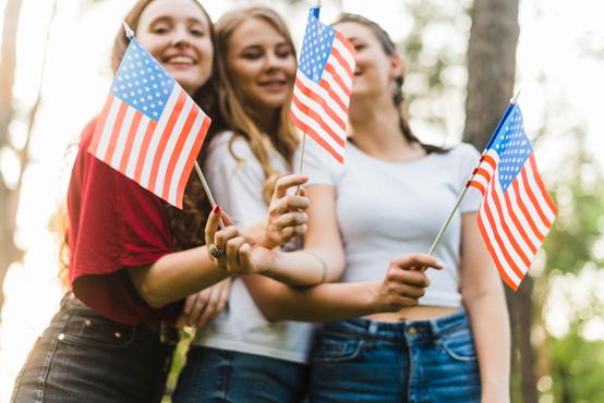 4th Of July Photoshoot Ideas: Independence Day Elegance