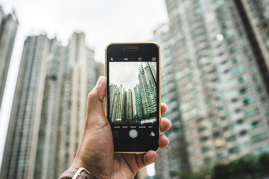 iPhone Street Photography Tips For Busy City Dwellers
