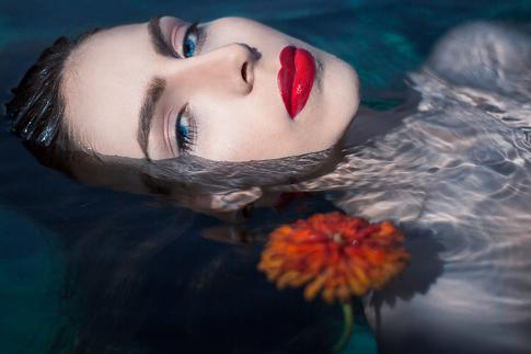 Water Portrait Photography: Creating Stunning Aquatic Imagery