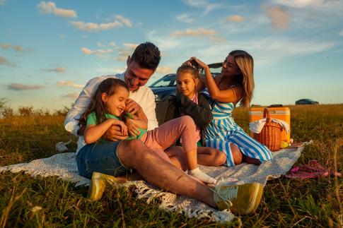 Creative Large Family Portrait Ideas