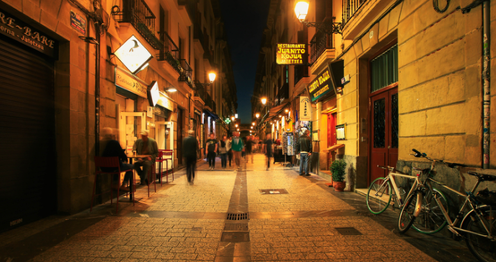 Streetscape Photography Composition Art (+ Free E-book With Tips)