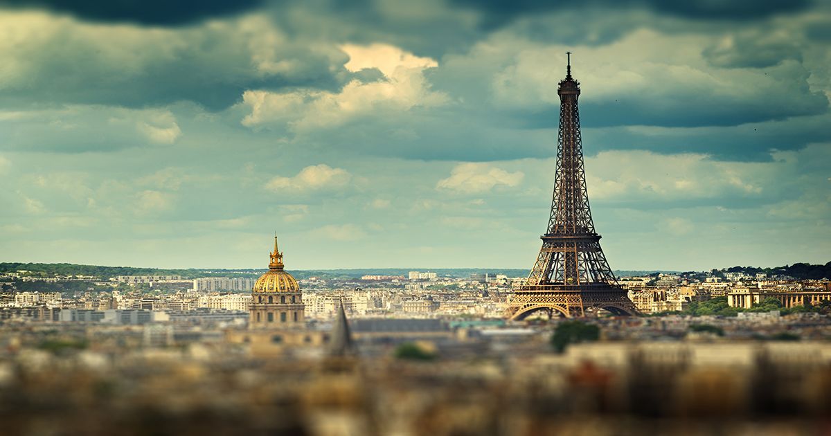 What Is Tilt Shift Photography, and How Do You Achieve It?