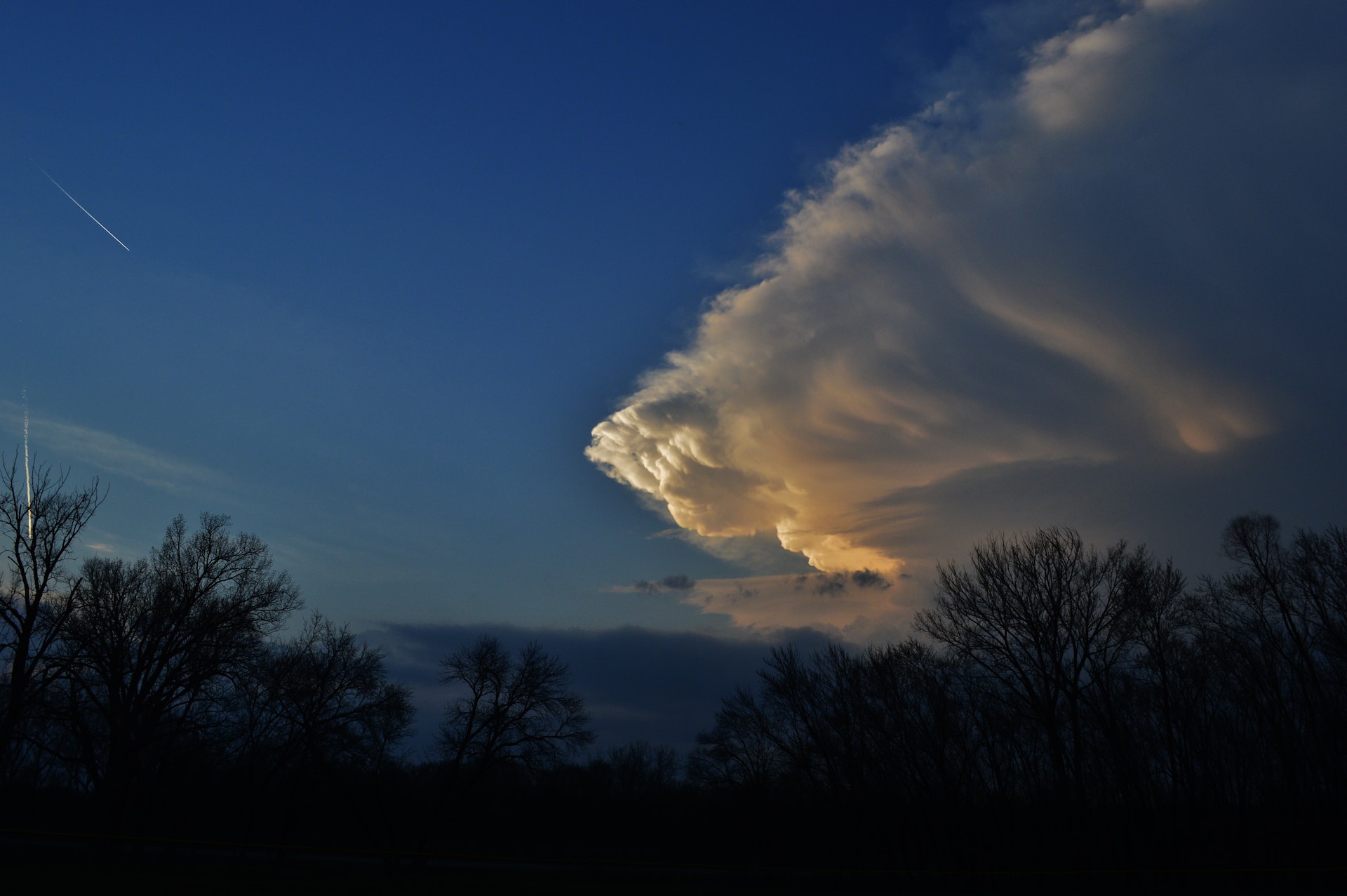 Capturing Amazing Weather Phenomena | Skylum Blog