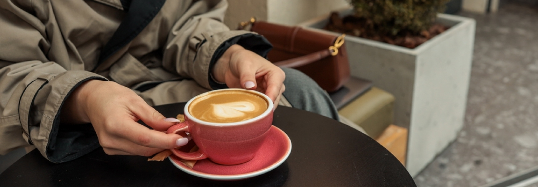 How to Take Aesthetic Pictures That Truly Impress