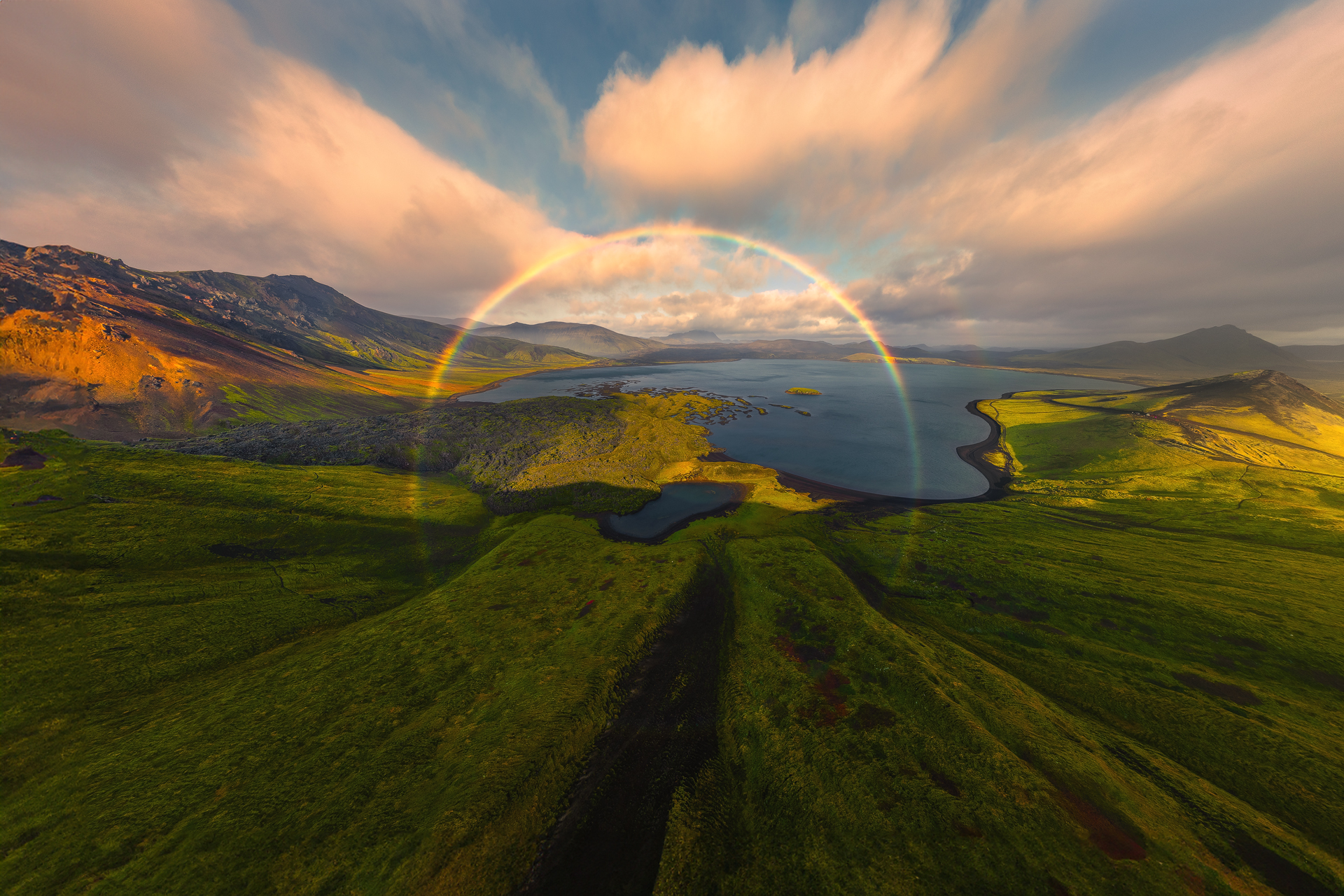 ハイランド アドベンチャー：アイスランドの手つかずの美しさを探索(4)