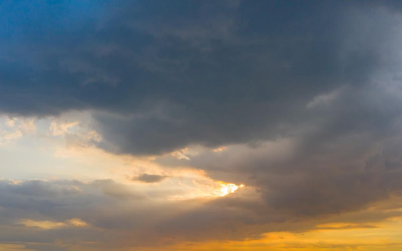 Skies included in the pack(3)