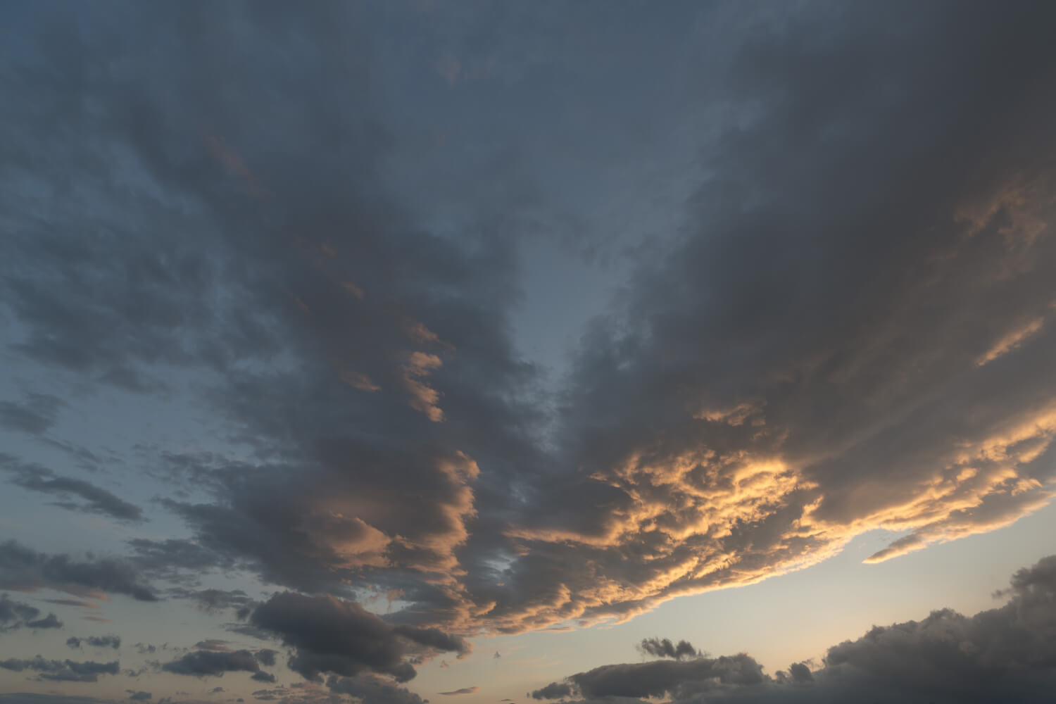 Vibrant Sunrise and Sunset Skies | Luminar Marketplace(58)