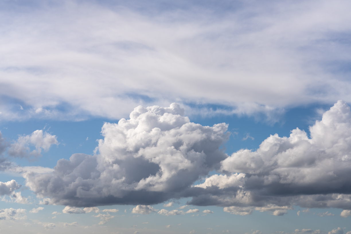 Puffy Dutch Clouds Skies(51)