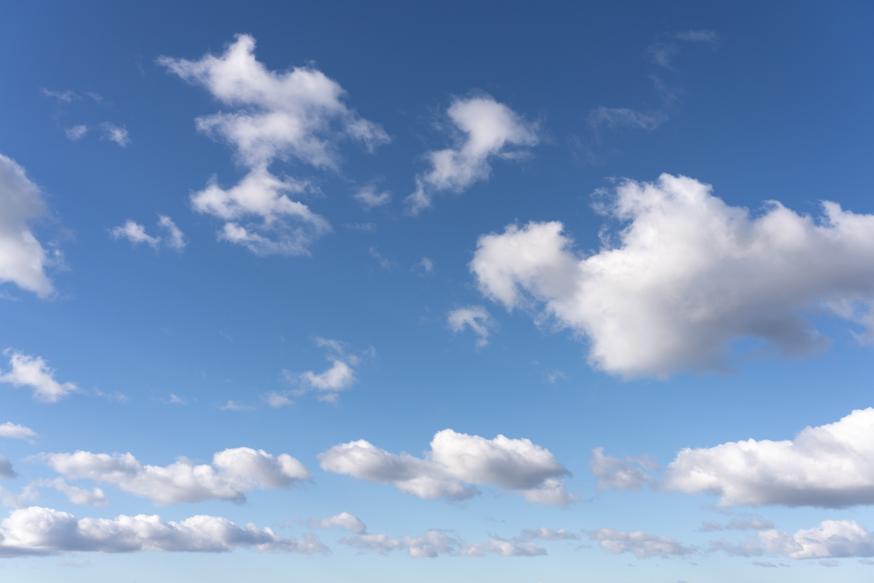 Puffy Dutch Clouds Skies(52)