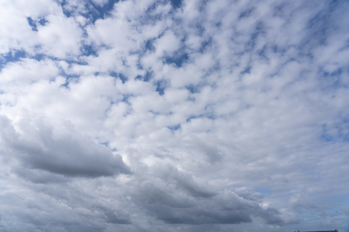 Puffy Dutch Clouds Skies(55)