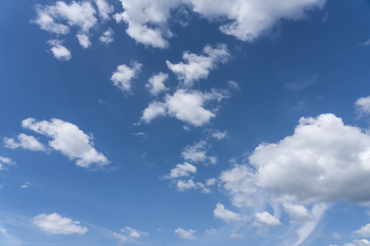 Puffy Dutch Clouds Skies(59)