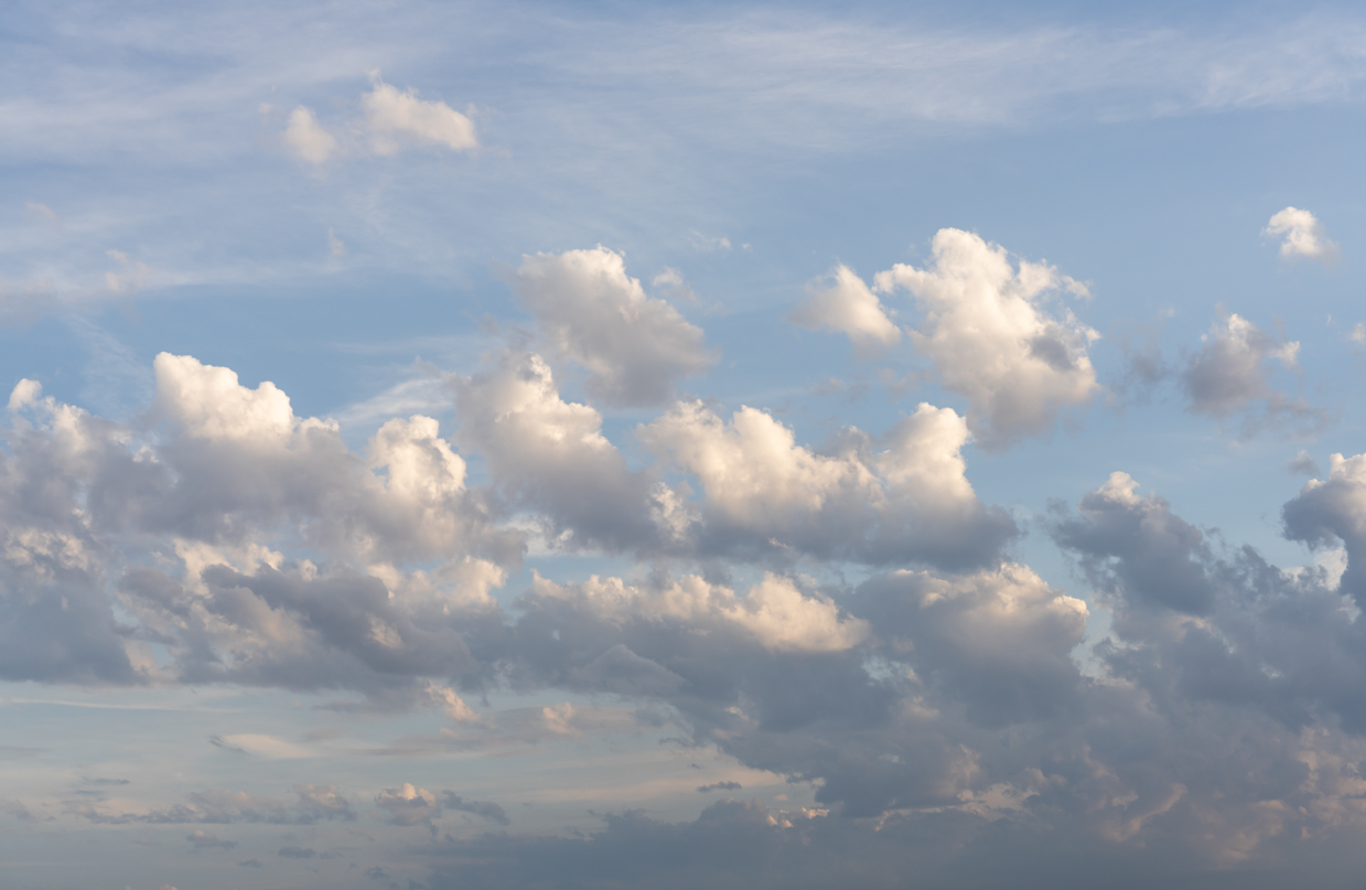Puffy Dutch Clouds Skies(63)