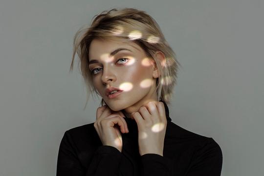 Dots of Light image