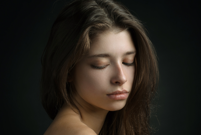 Studio Light -  Add Lighting to Portrait Photos | Luminar Neo(42)
