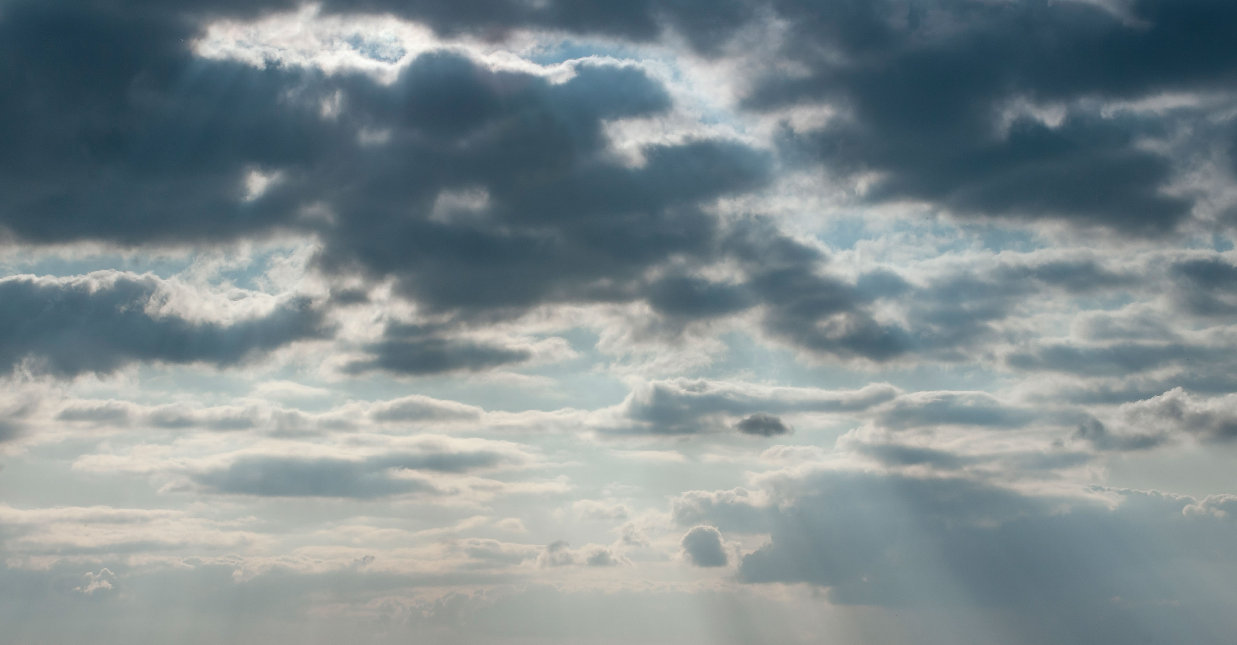 Dramatic Mountain Skies(51)