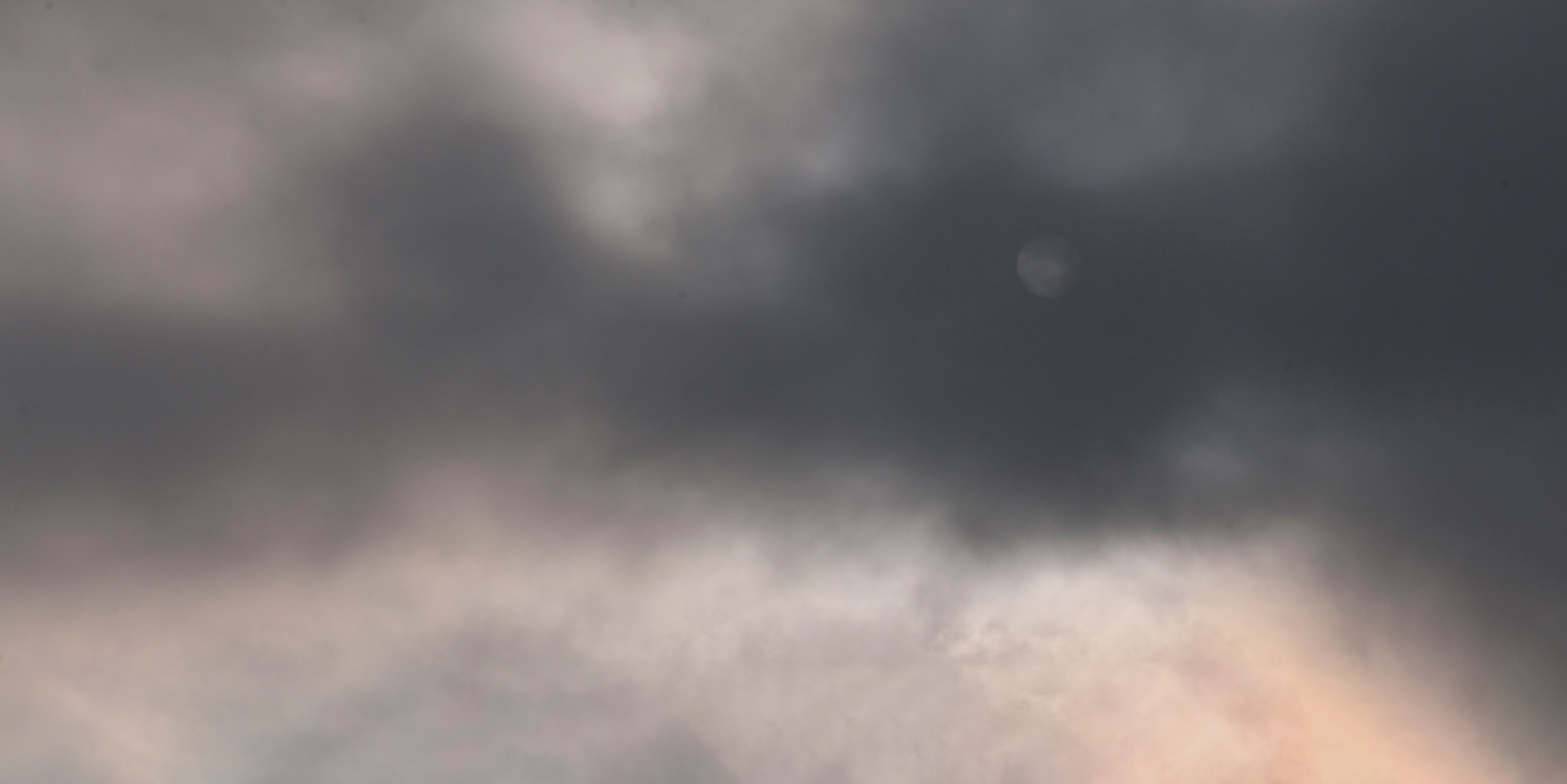 Serene Mountains Skies(52)