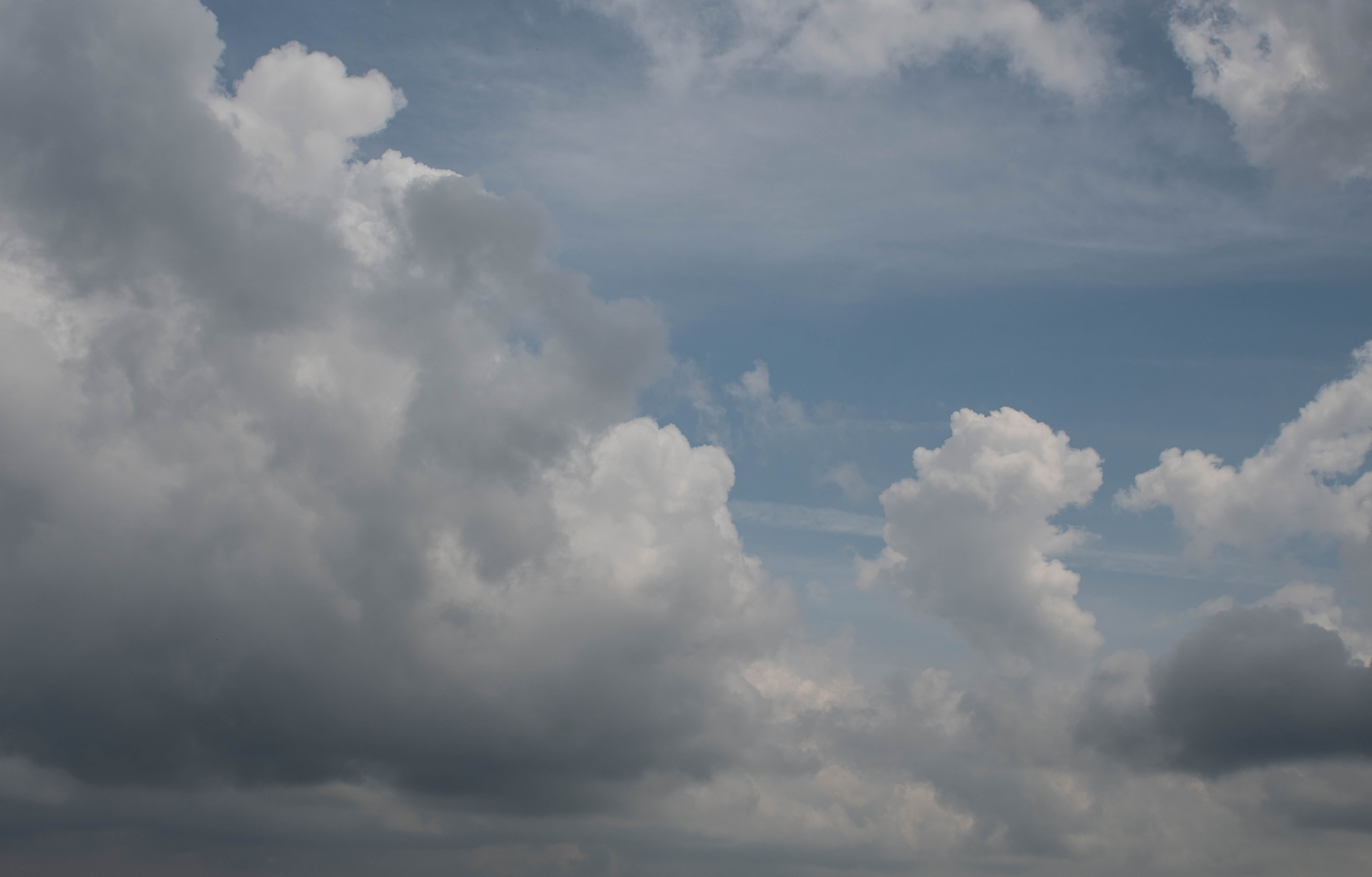 Serene Mountains Skies(56)