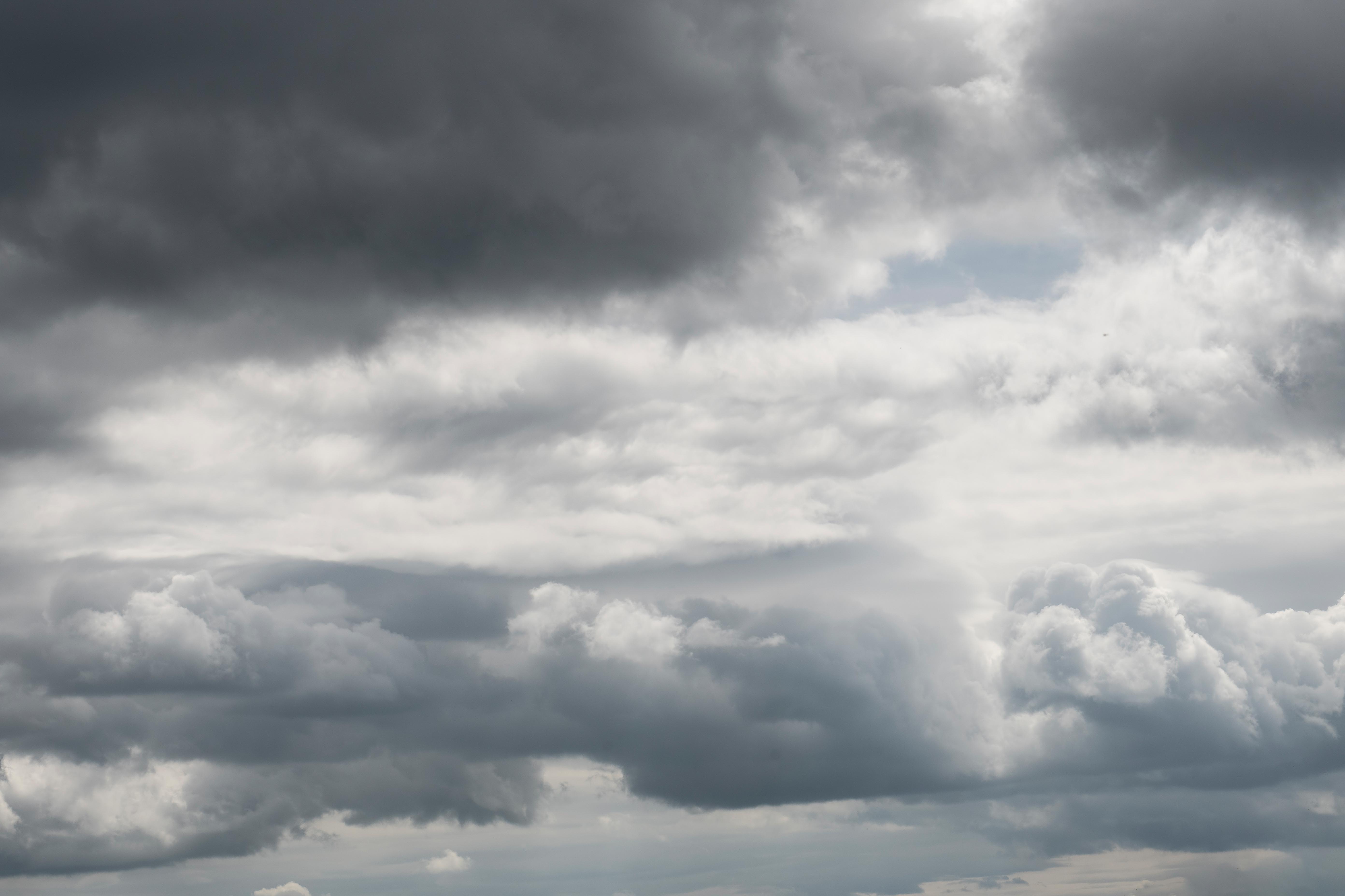 Serene Mountains Skies(59)