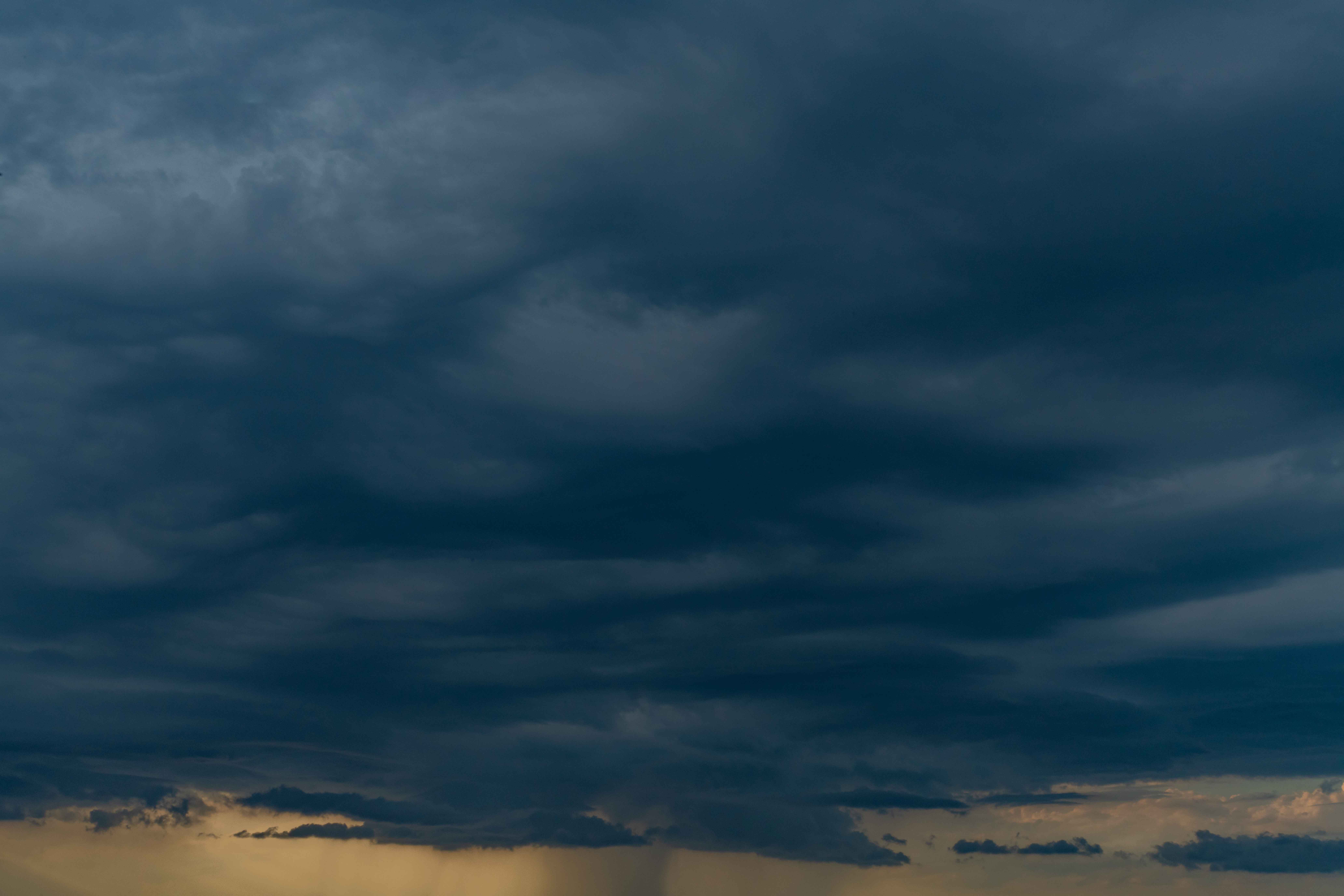 Dramatic Overcast Skies(51)