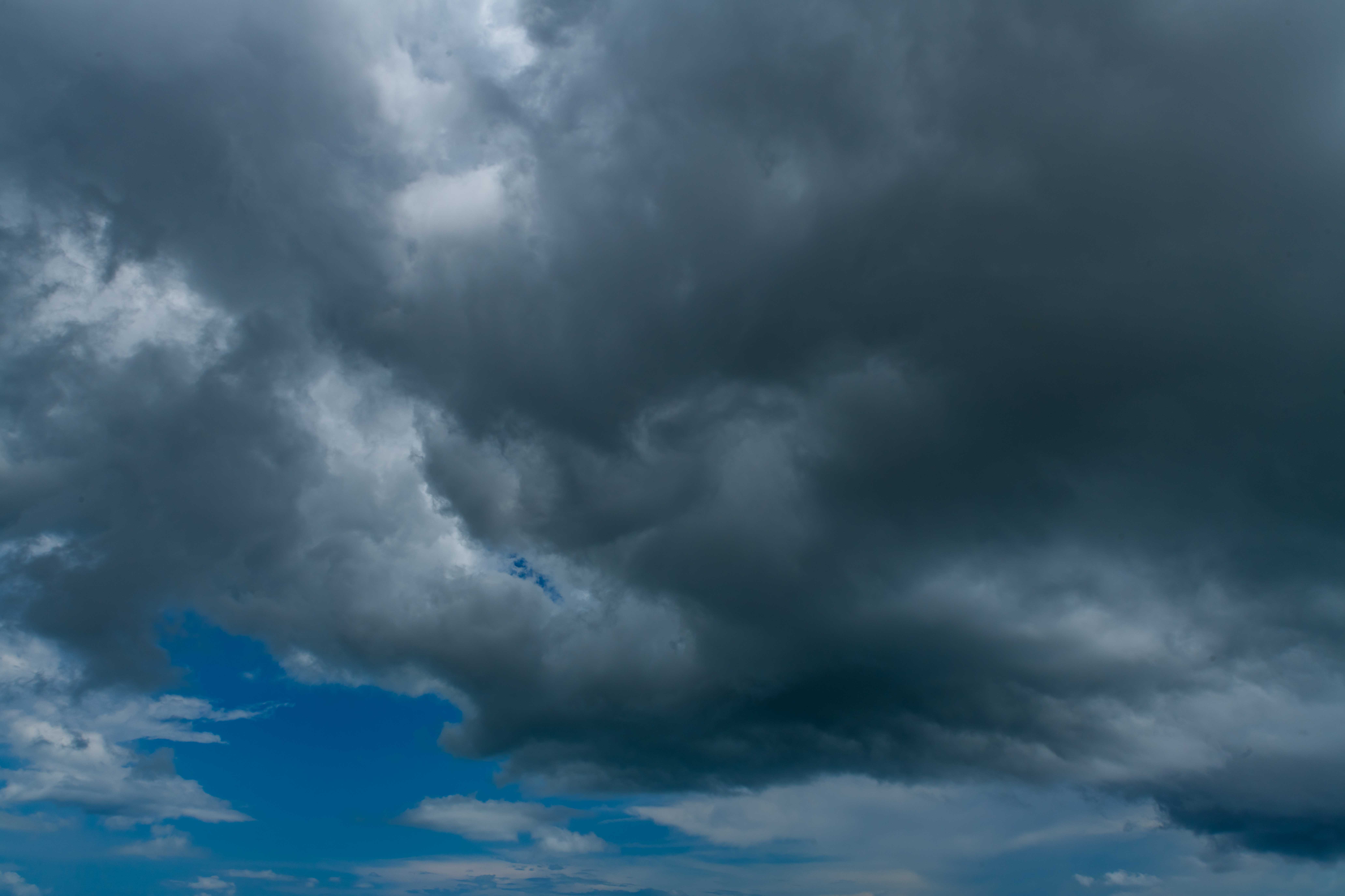 Dramatic Overcast Skies(57)