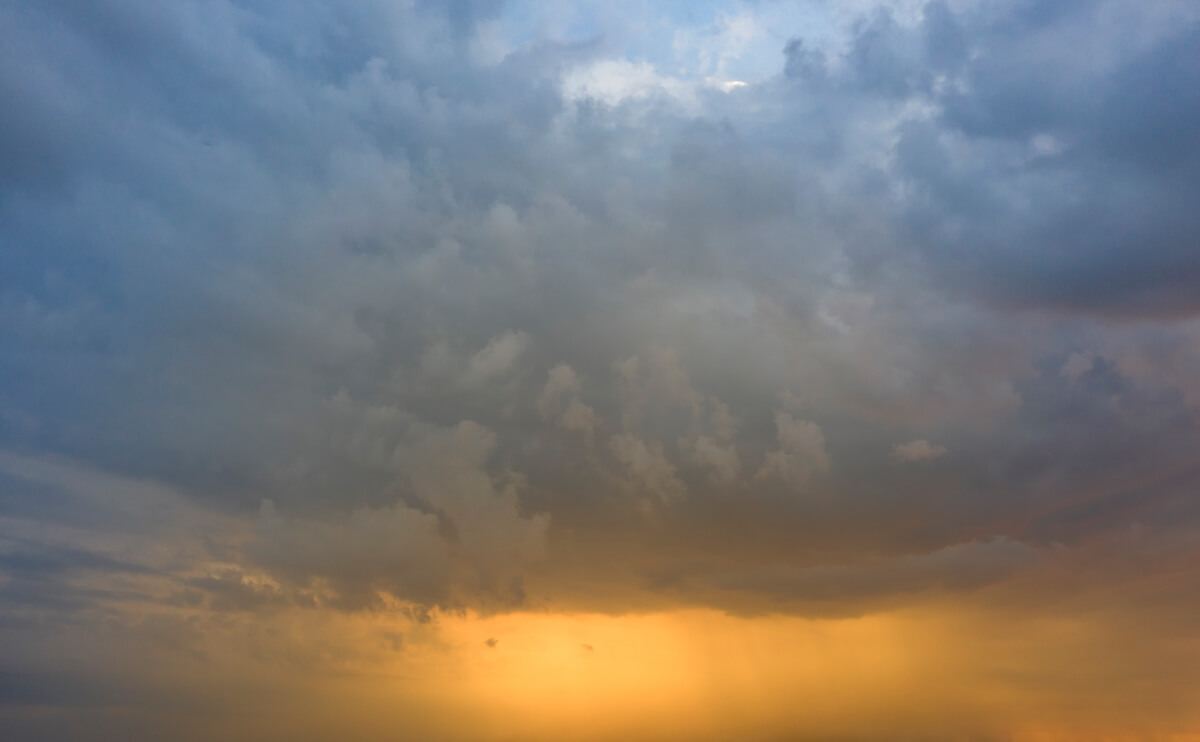 Burning Skies | Luminar Marketplace(54)