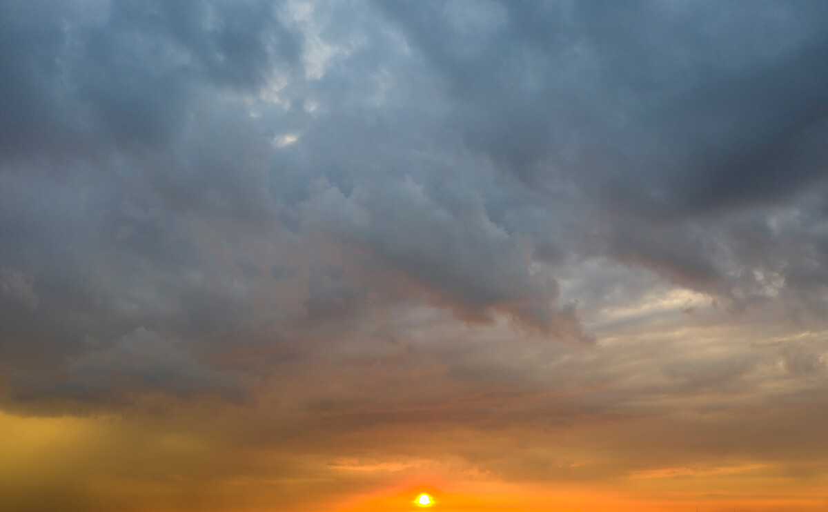 Burning Skies | Luminar Marketplace(55)