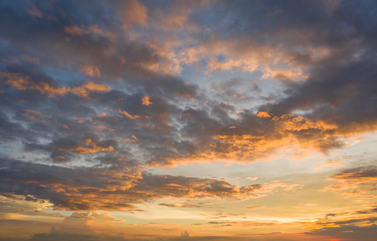 Burning Skies | Luminar Marketplace(59)