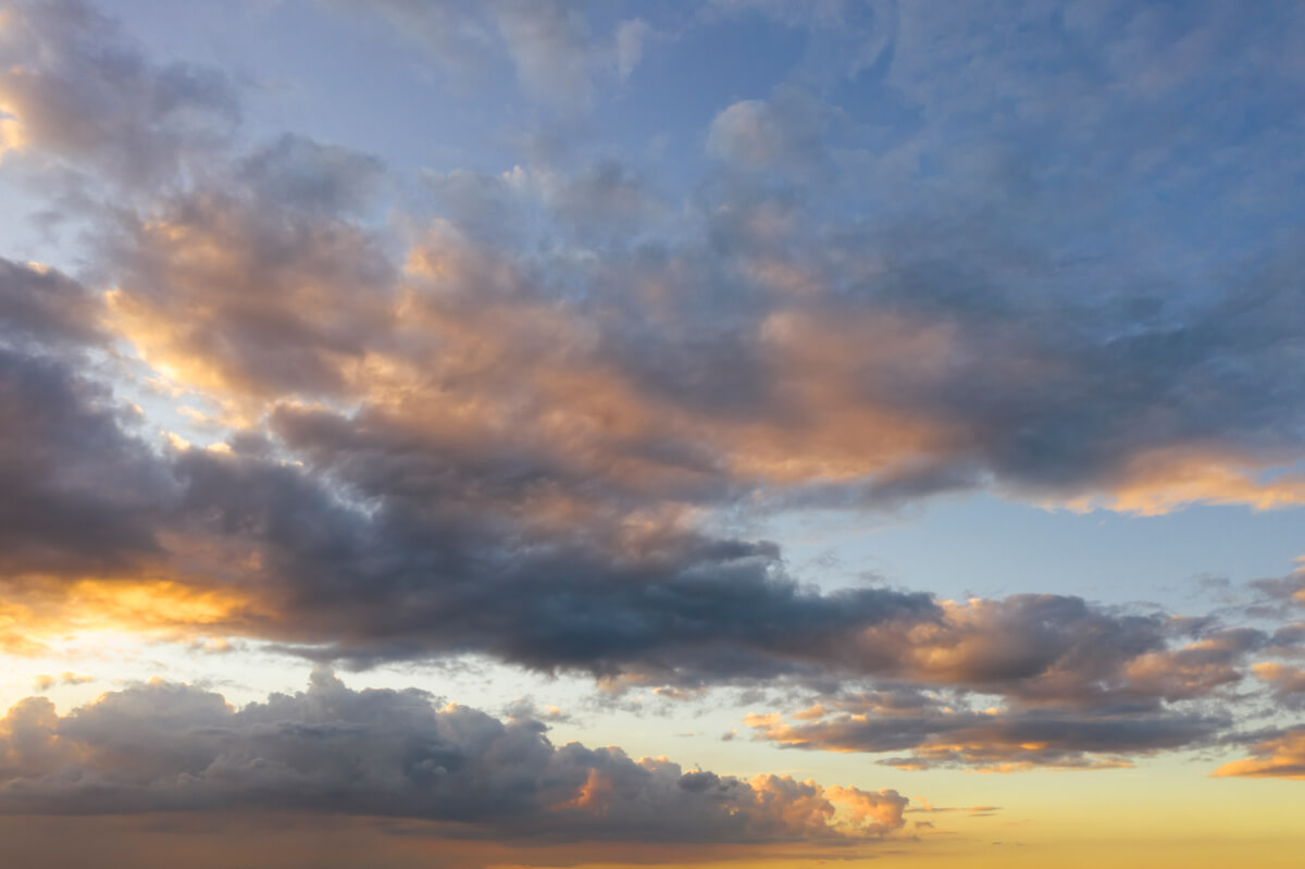 Burning Skies | Luminar Marketplace(71)