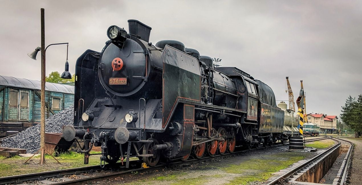 Steam Locomotive Presets for Luminar | Marketplace(47)