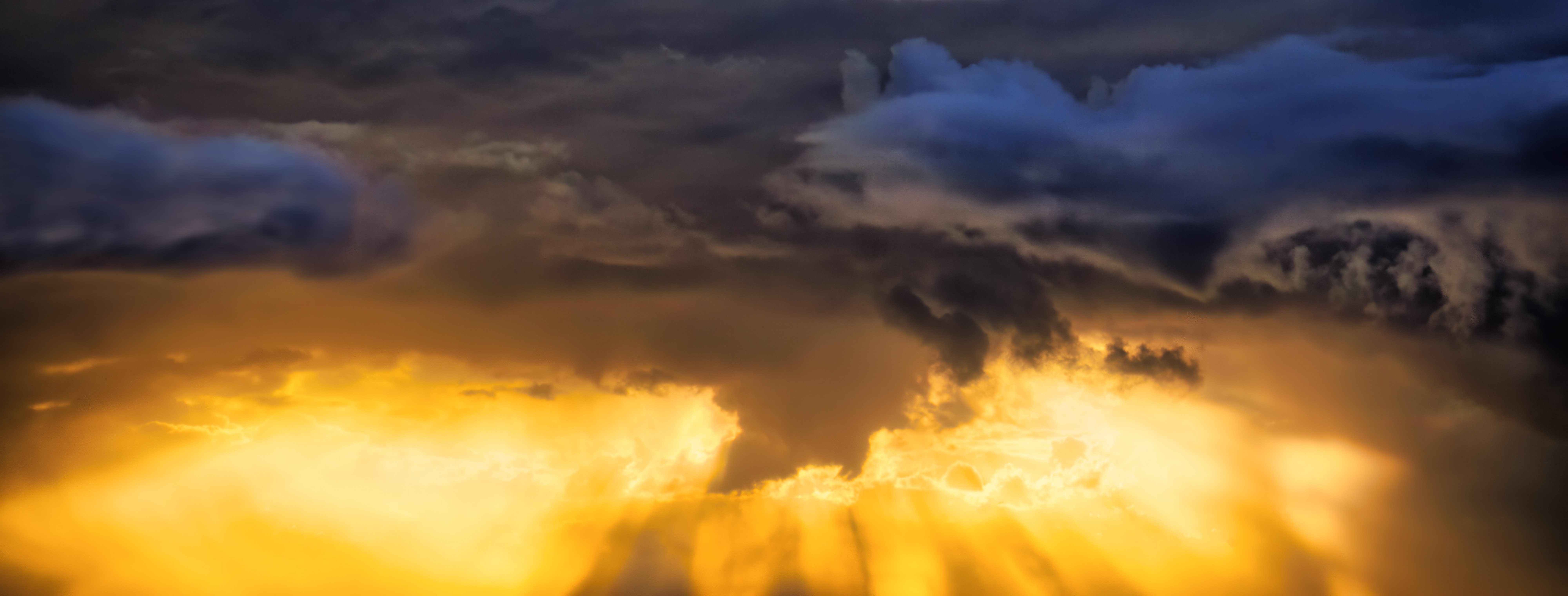 Intrepid Stormchaser Panoramas for Luminar | Marketplace(54)