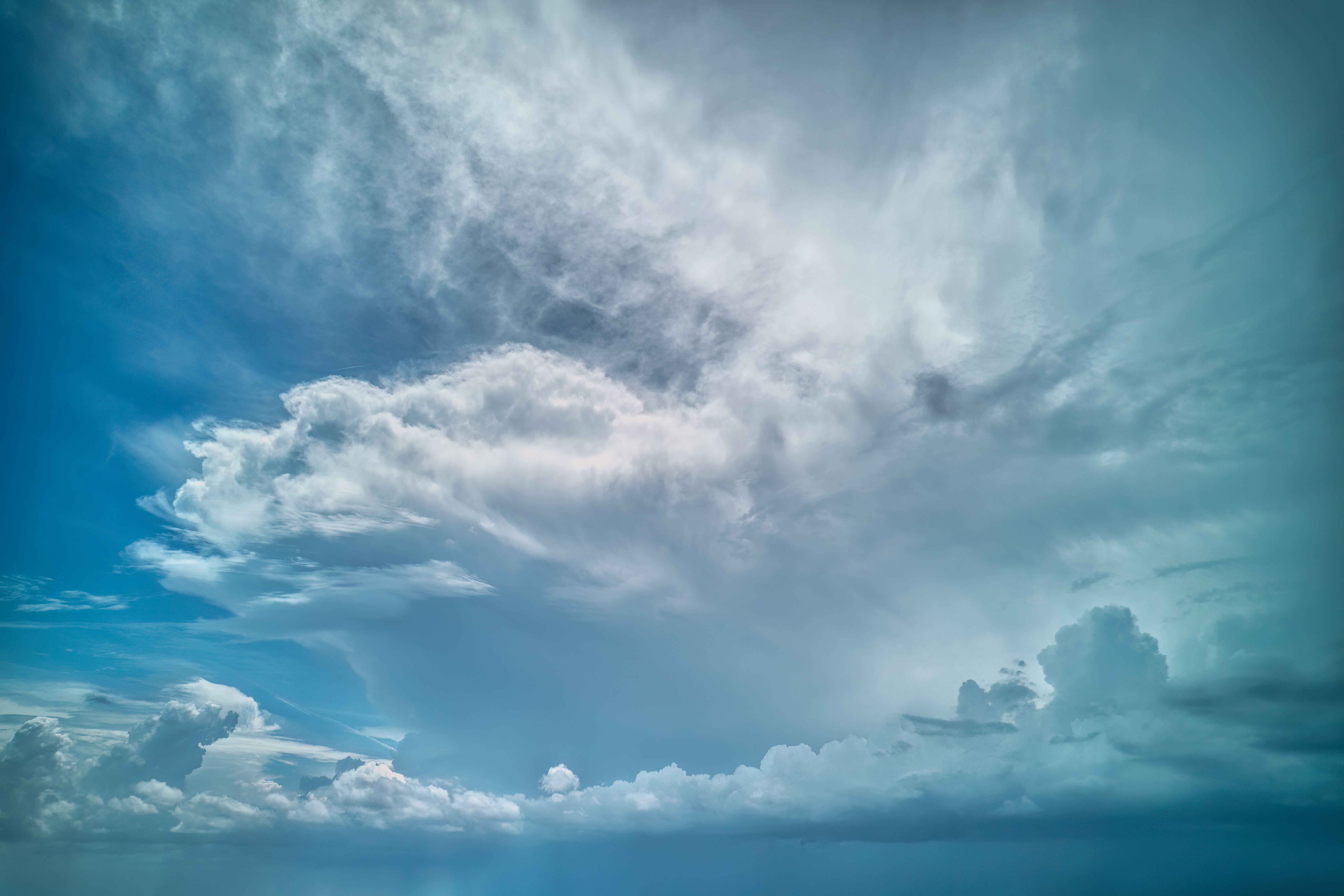 Mysteriously Melodramatic Skies for your photos(52)