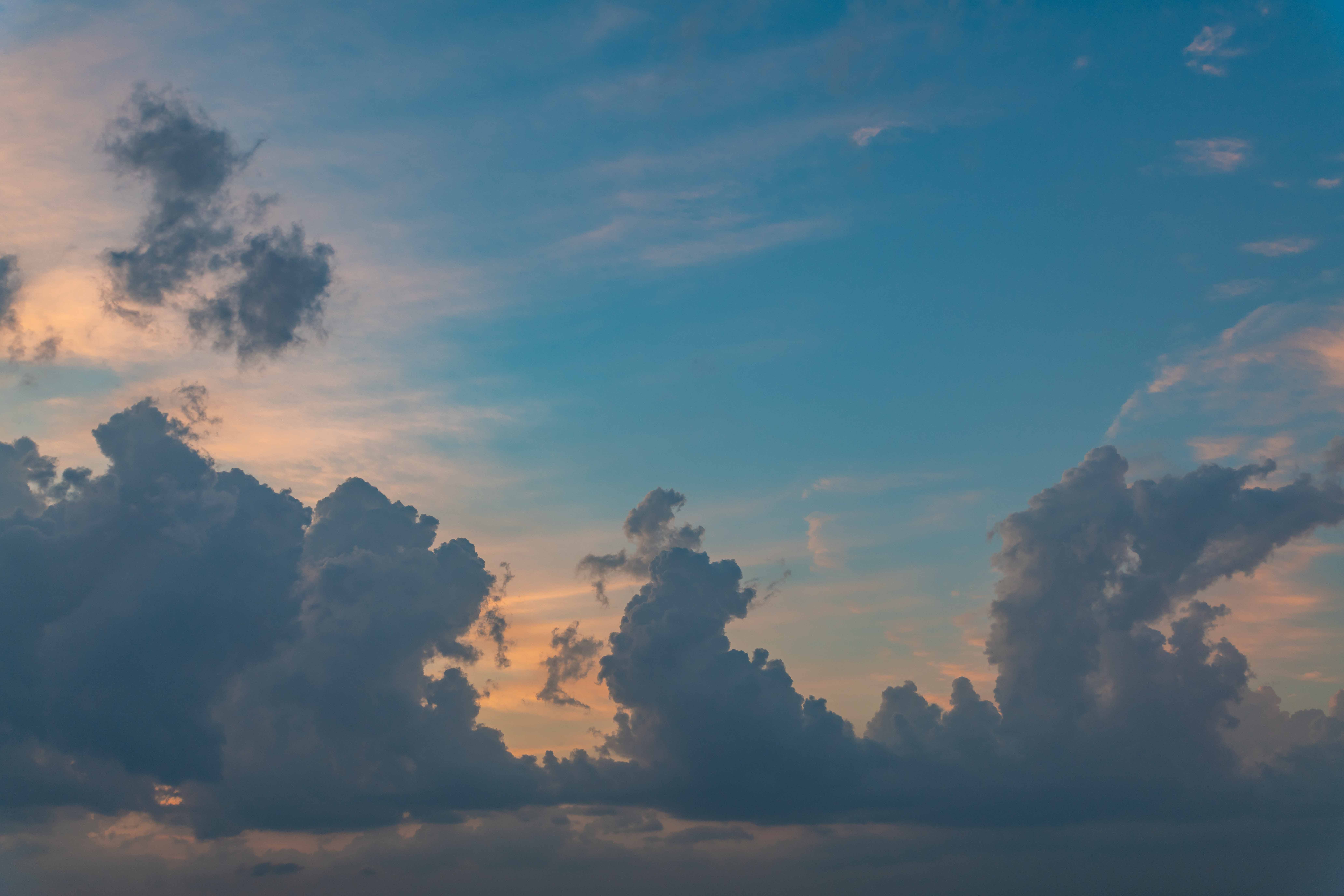 Sapphire Breeze Skies for your photographs(55)