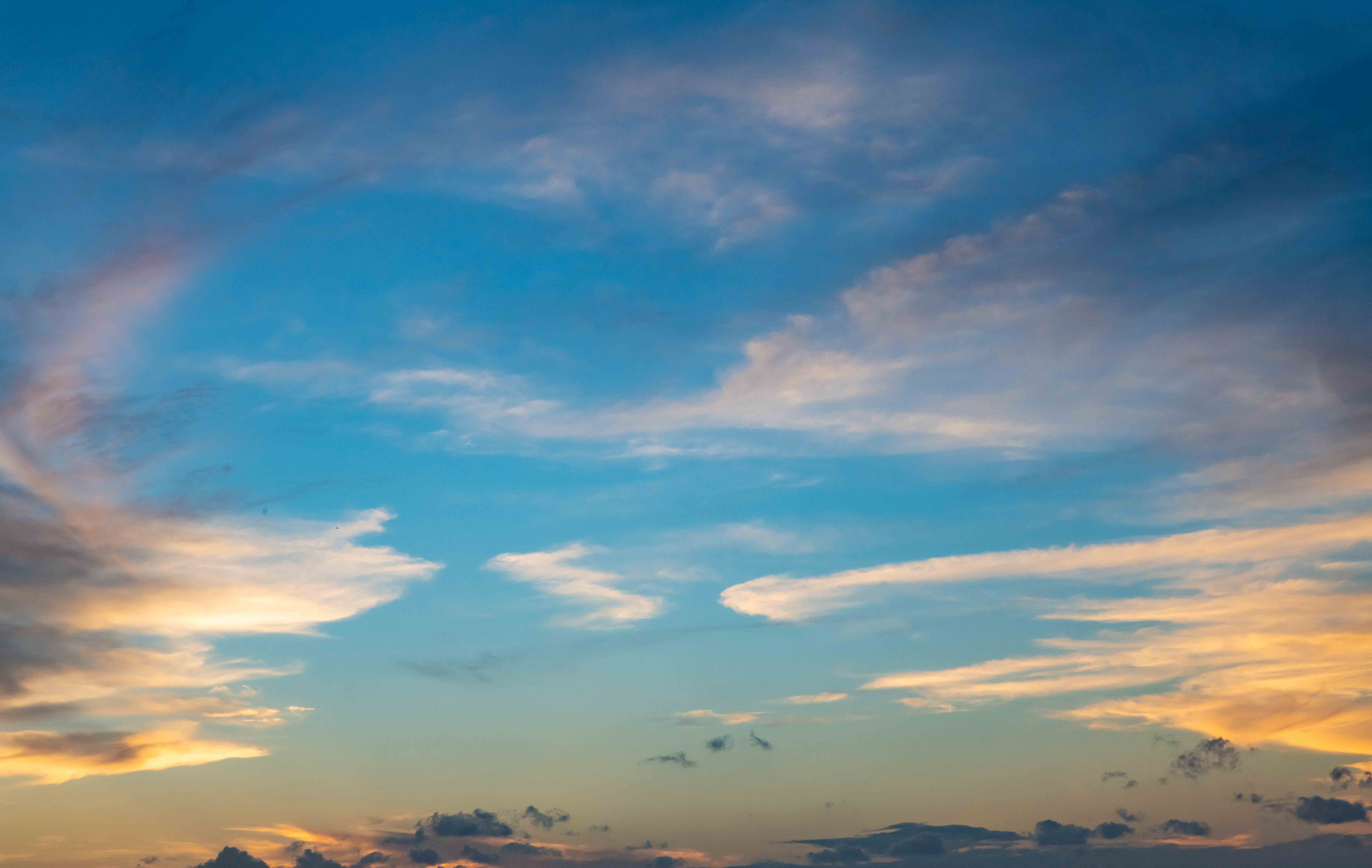 Sapphire Breeze Skies for your photographs(59)